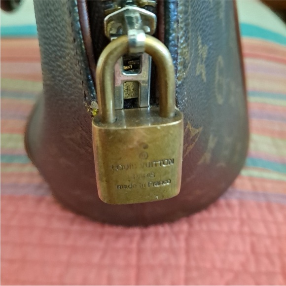 🥳!!! Authentic Louis Vuitton Elipse bag. - Picture 5 of 8